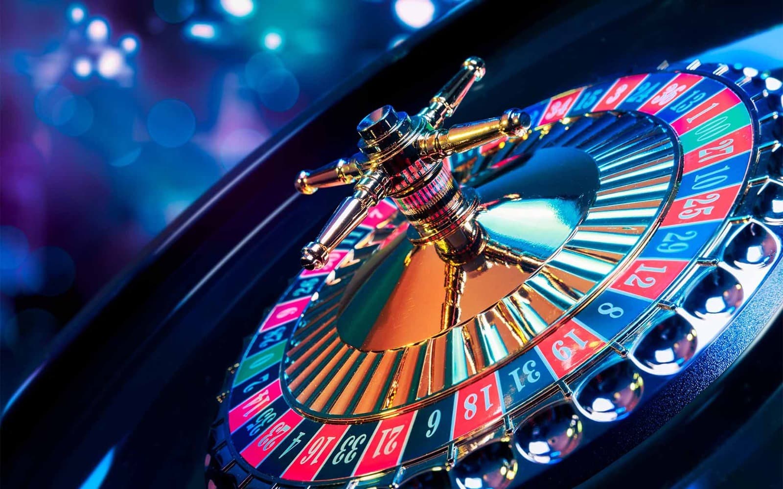 The Evolution of Casino Games: From Tables to Mobile Apps