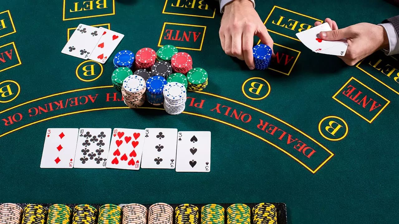 Strategi Efektif untuk Menang di qqpulsa Slot yang Harus Anda Ketahui