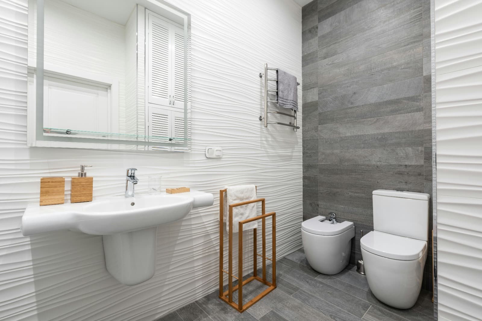 Bathroom Remodeler Known for Timely Completion