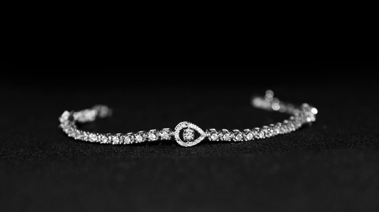 Luxury Bangle Bracelet by Cervin Blanc | Elegant Gold &amp; Diamond Design