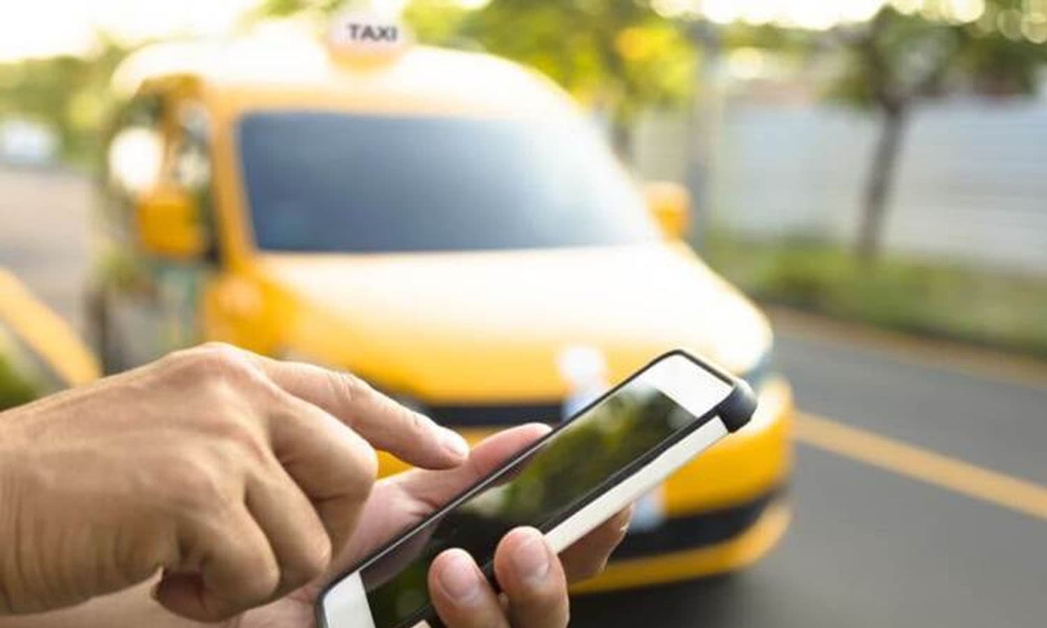 Book Reliable Cabs in Esher – Available 24 Hours a Day