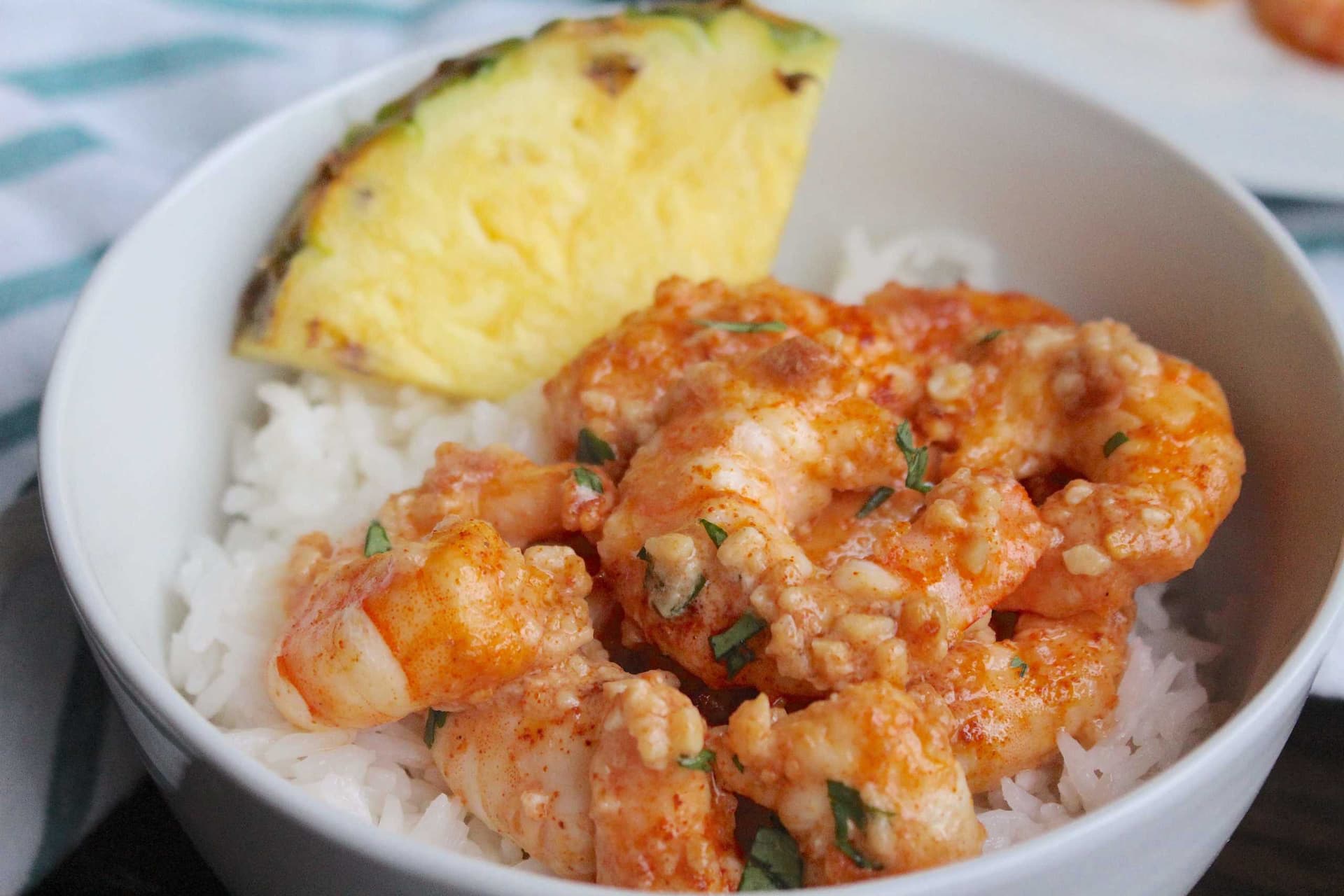 Hawaiian Shrimp That Thrive in Self-Sustaining Ecosystems