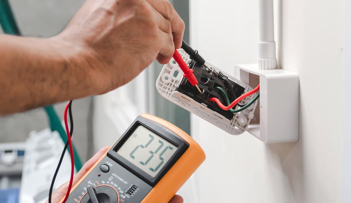 Choosing the Right Team for Edmonton Electrical Services