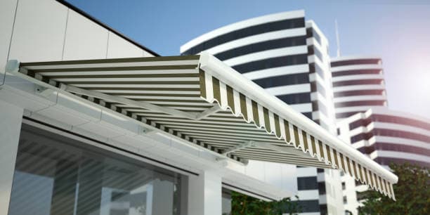 Custom Restaurant Awning Design &amp; Installation in NYC
