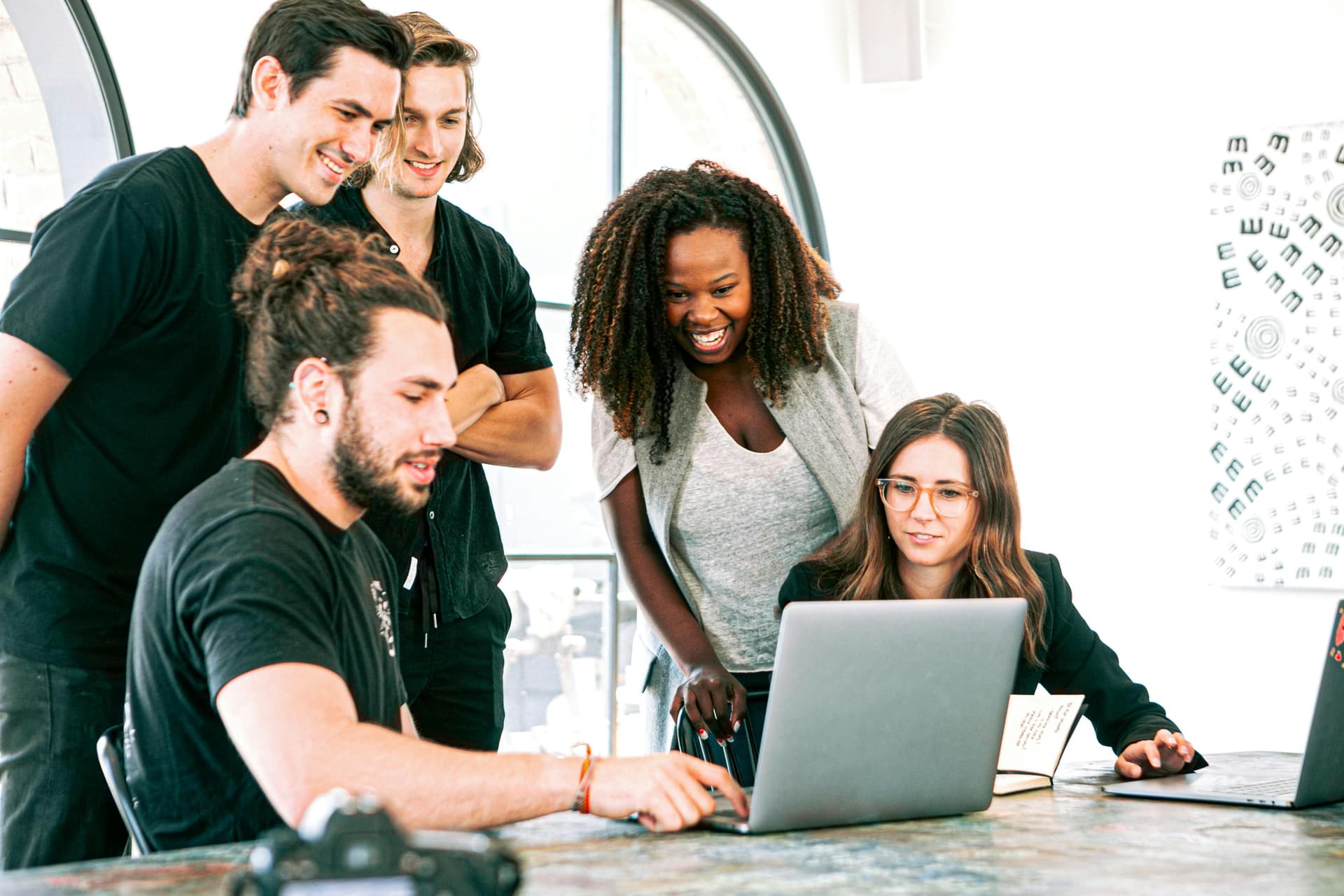 How to Improve Early-Stage Startup Visibility in Competitive Markets