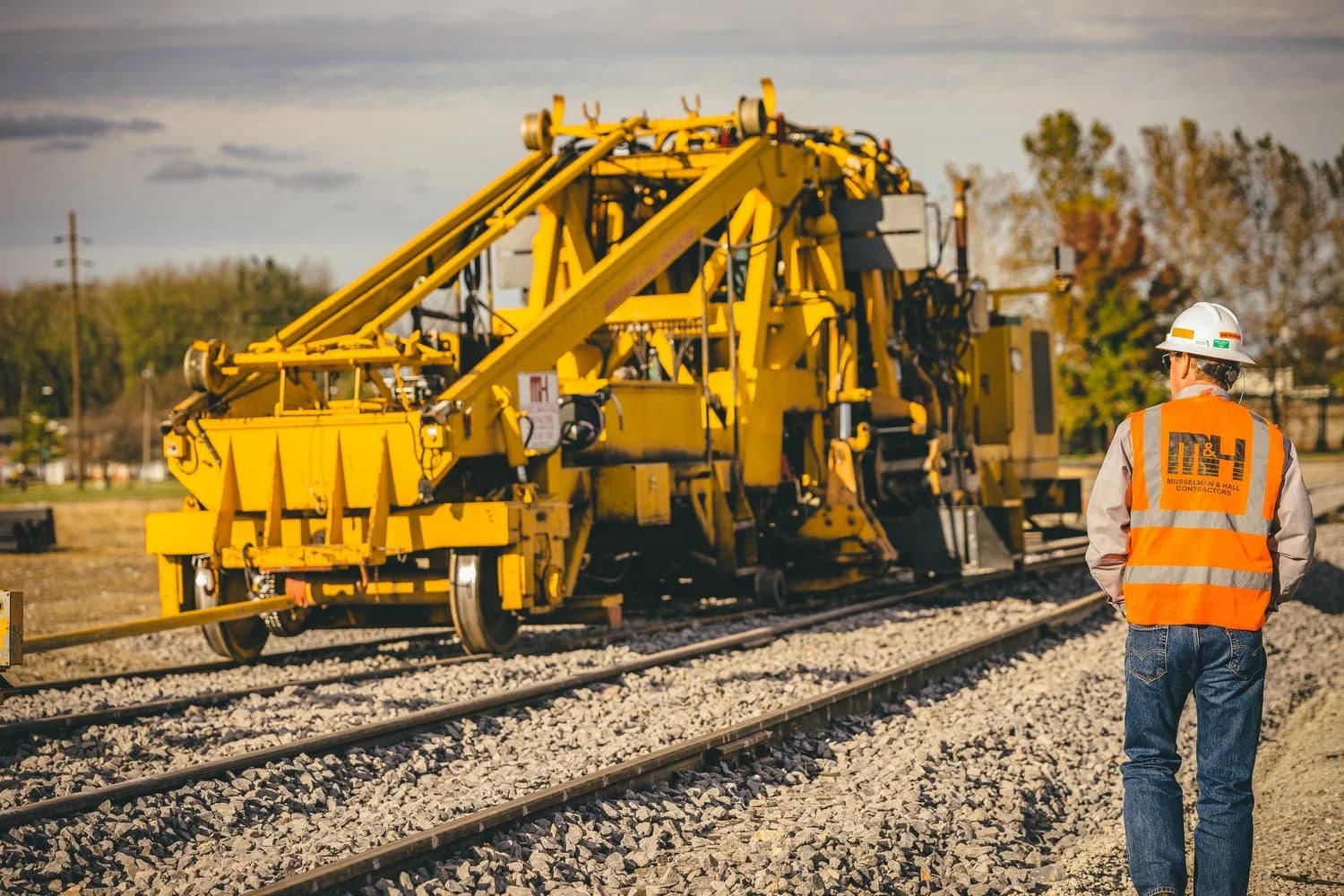 Leading Railroad Contractors USA with 40 Years of Excellence