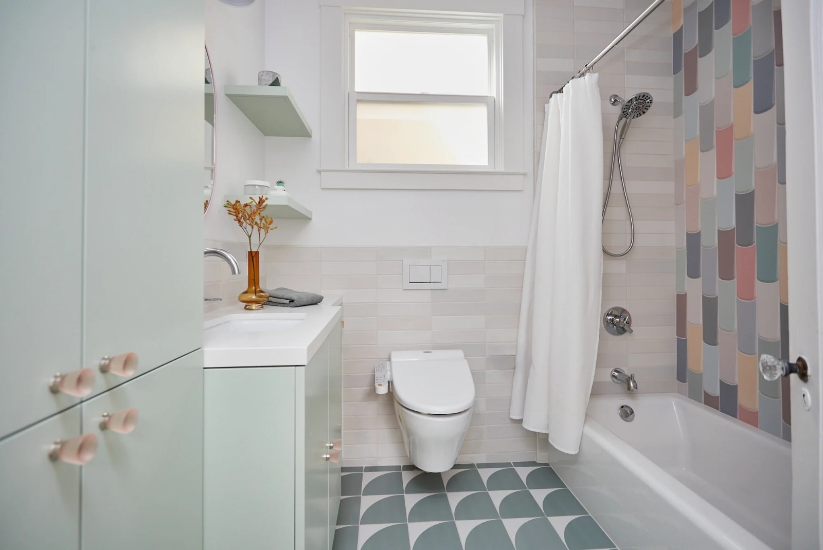 Elegant Showers UK for Luxury Bathroom Designs