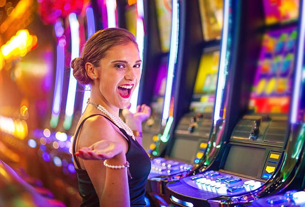 Komengtoto: Platform Andal untuk Permainan Slot dan Togel Online