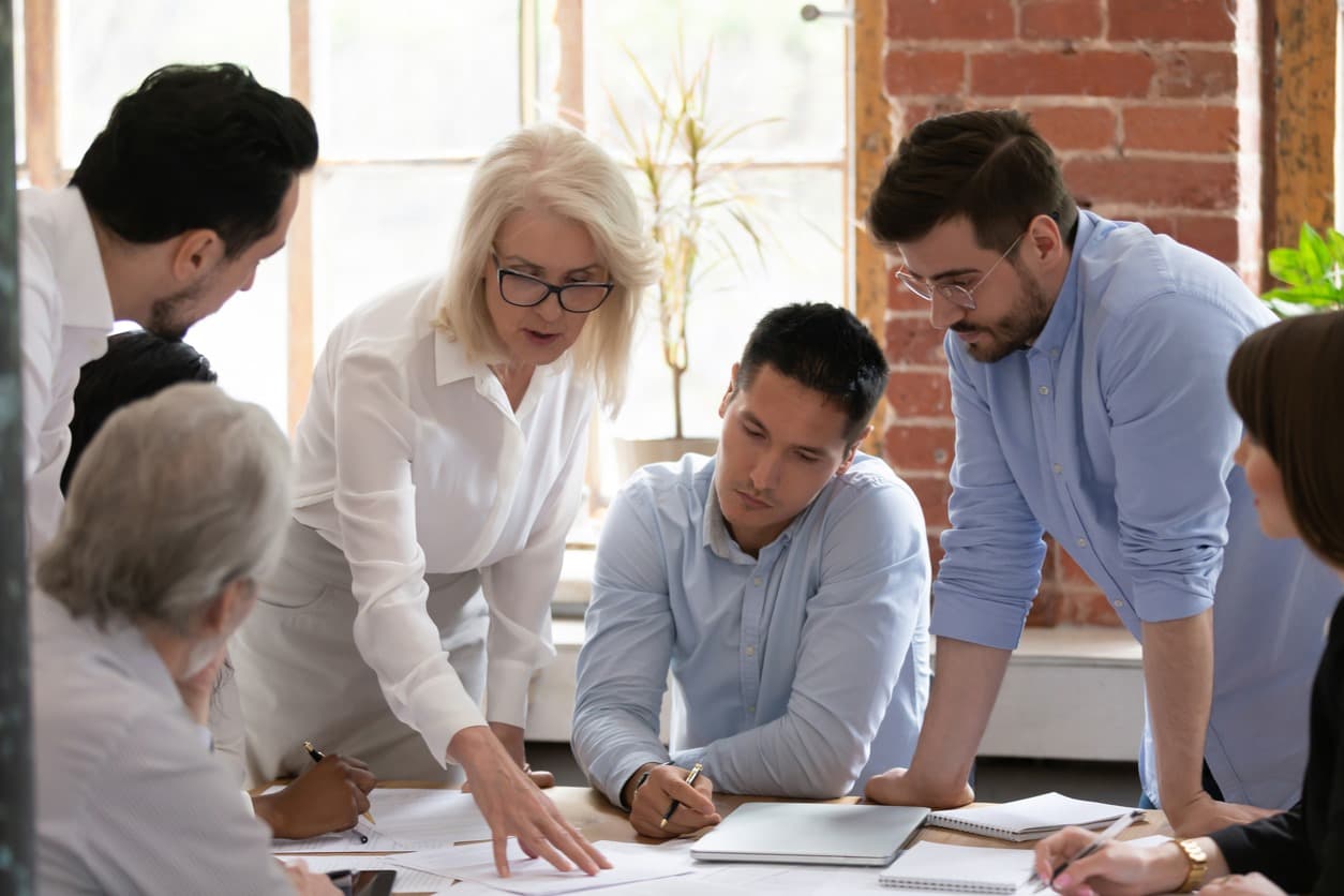 Competitive Intelligence Techniques for Enterprise SaaS Deals
