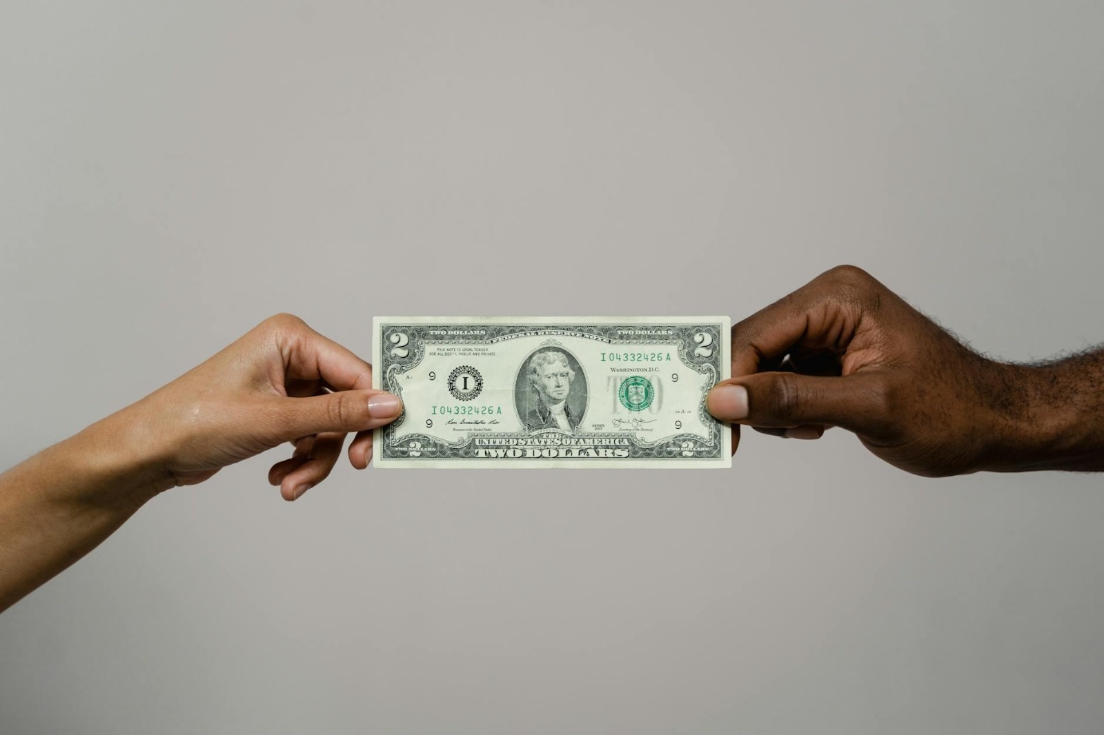 Buy USD for Overseas Trips with Zero Hidden Fees