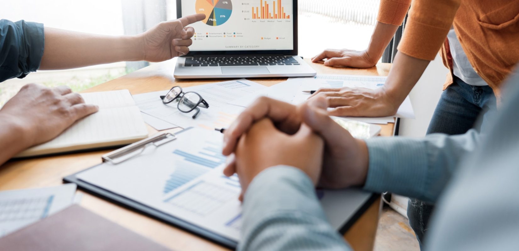 Competitive Intelligence for Sales Teams: Win More Deals
