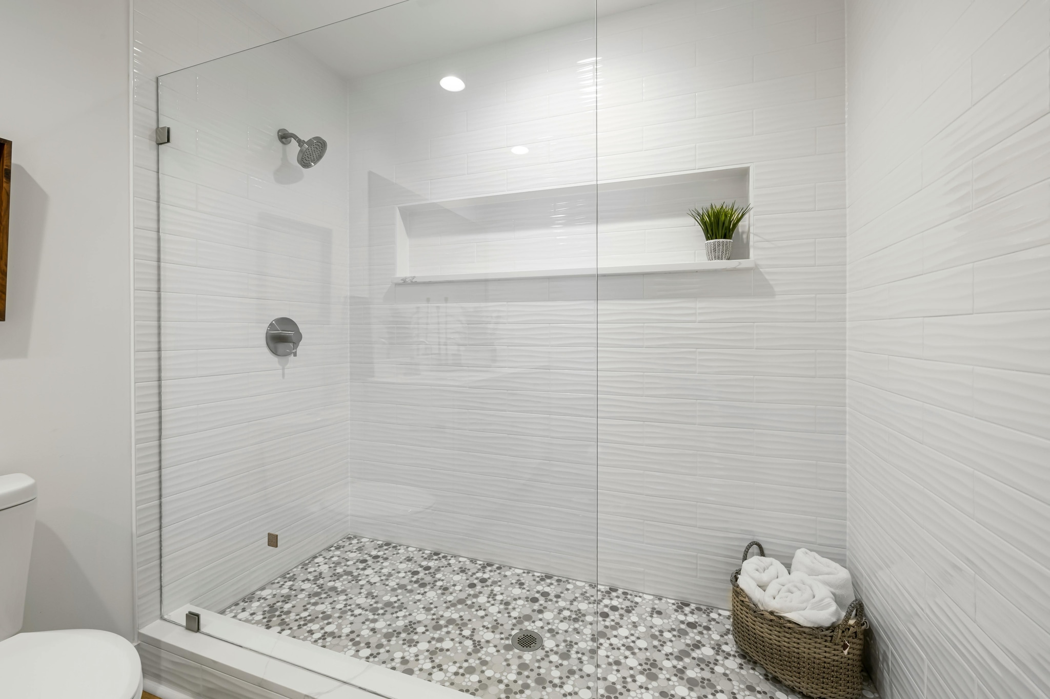 Upgrade Your Bathroom with a Trusted Shower Remodeling Contractor