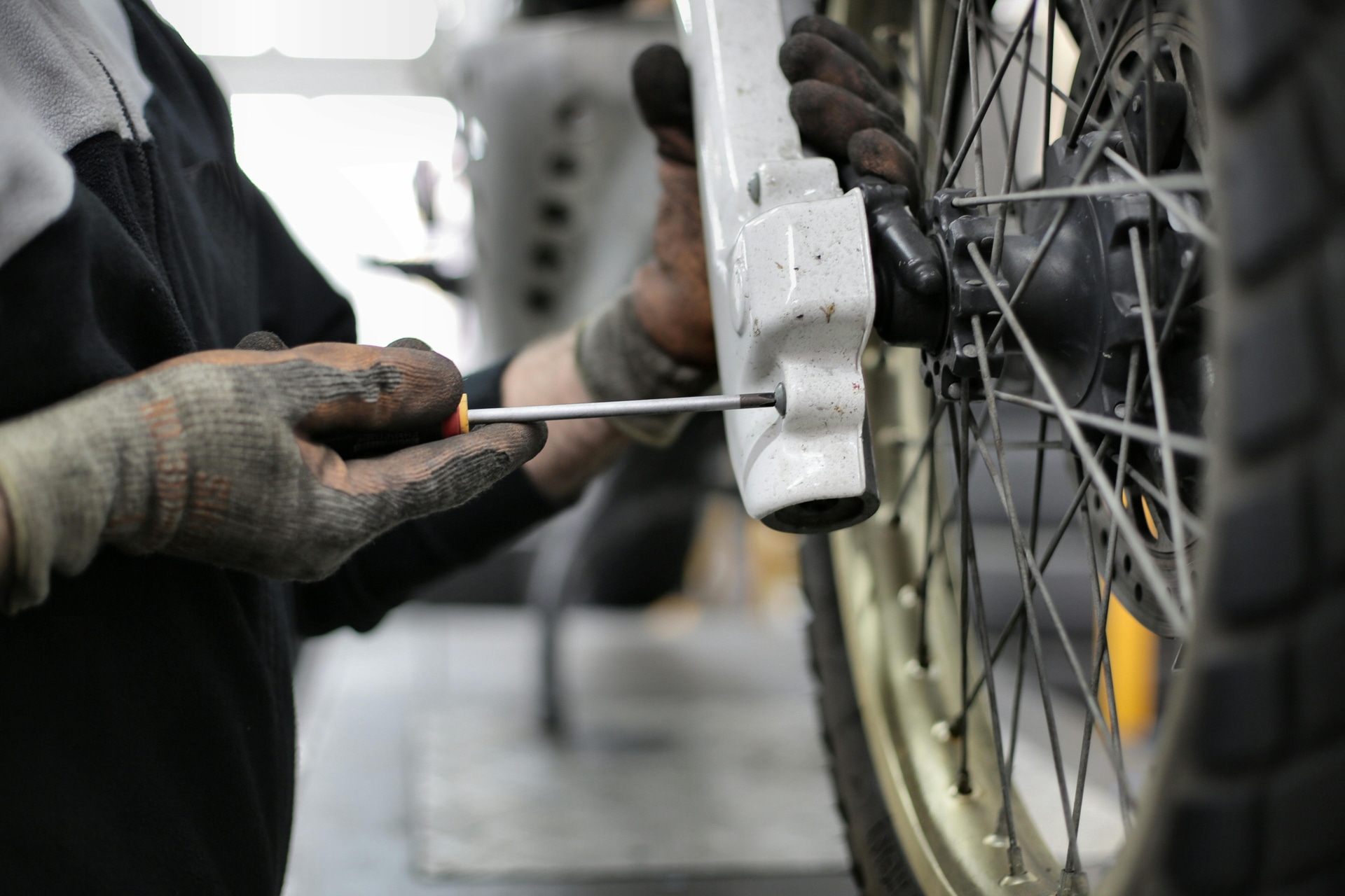 Professional Hydraulic System Maintenance for Optimal Machine Performance