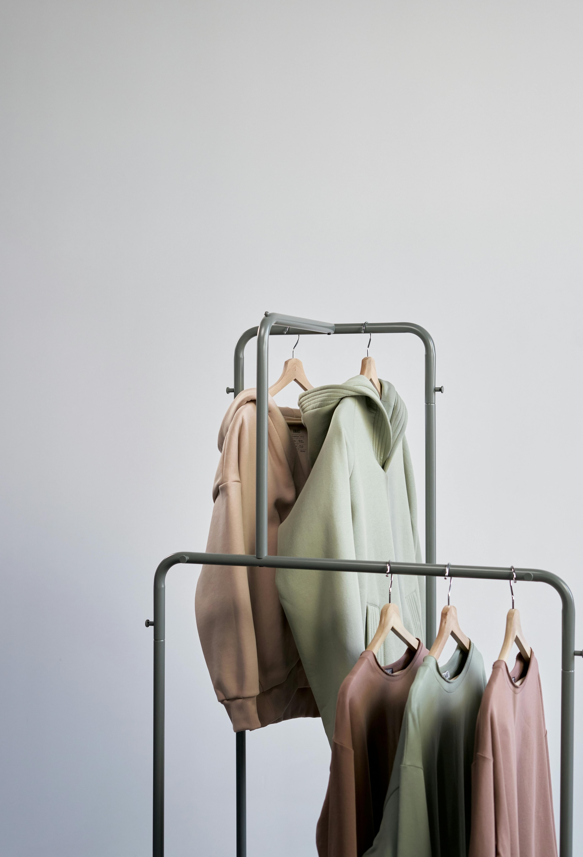 LoopBack Apparel’s Trendy Blank Hoodies for Modern Fashion
