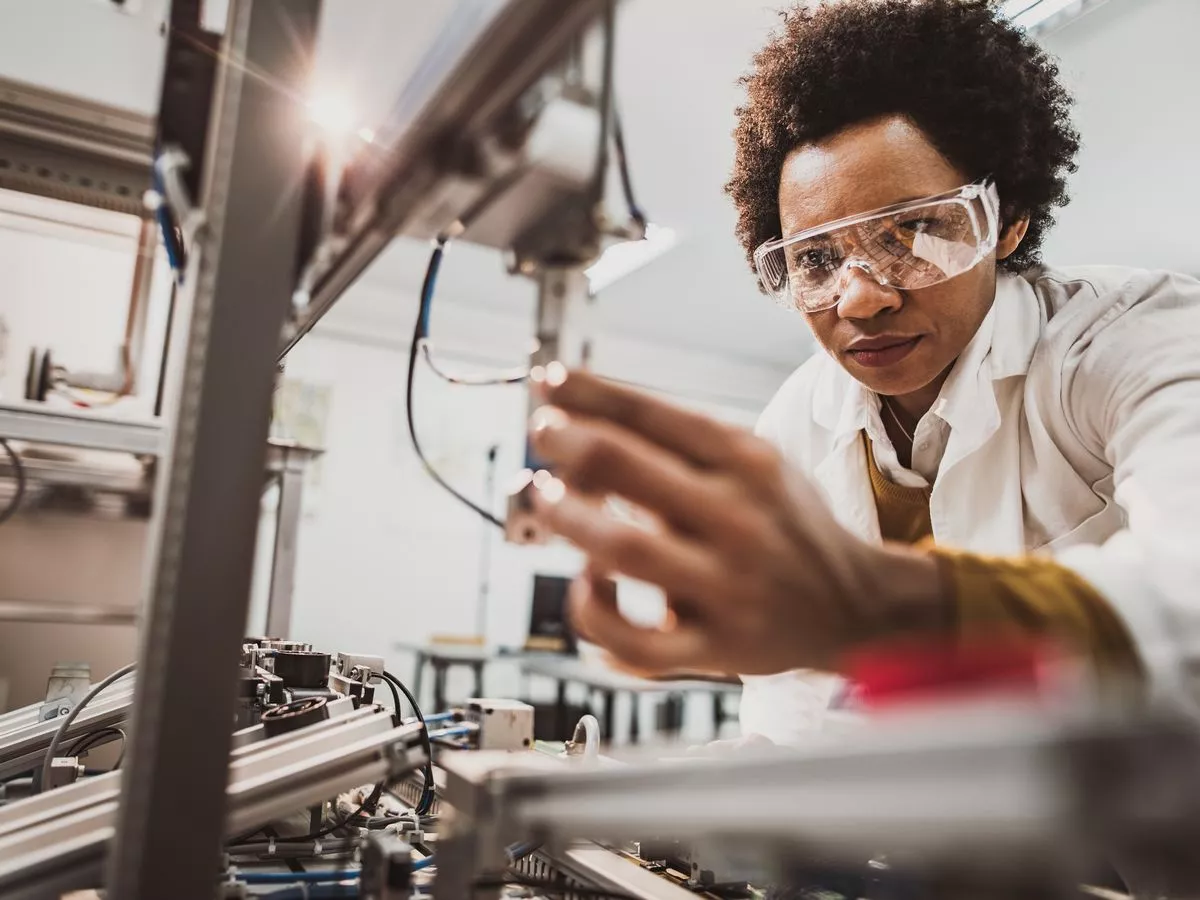 Apprenticeships as a Real Alternative to the Traditional Degree Path