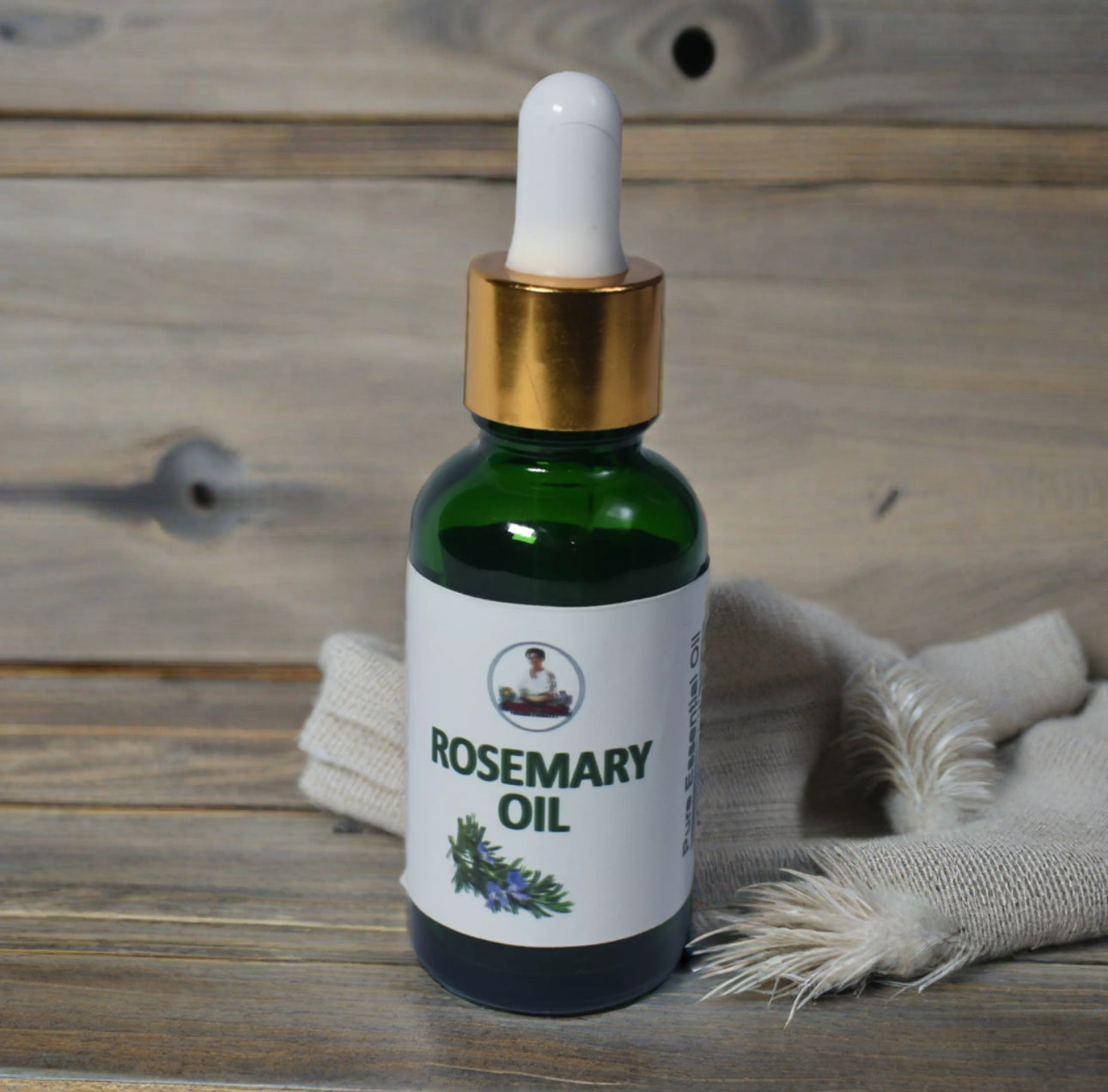 Daily Hair Care Tips Using Rosemary Oil for Strong Hair