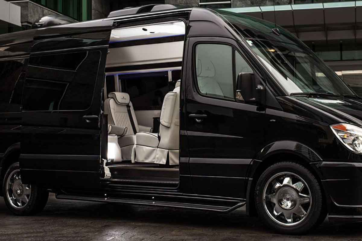 Book Trusted Vancouver Airport to Whistler Private Transfer